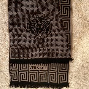 Versace Print Scarf | Brown & Black Fringe detail